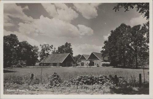 TWENTE - Moderne boerderijen in het Twentse Landschap, Verzamelen, Ansichtkaarten | Nederland, Verzenden