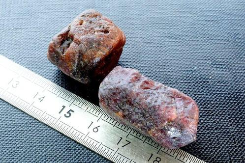 Robijn 166 karaats ruwe onbewerkte robijn kristallen- 33.21, Verzamelen, Mineralen en Fossielen