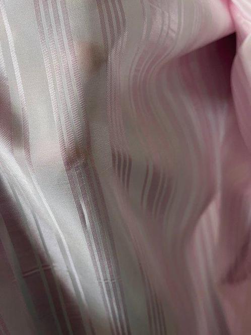 Glans en Tijdloos Stijl - Verticale Gestreepte Stof in Zijde, Antiek en Kunst, Antiek | Kleden en Textiel