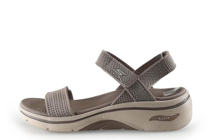 Skechers sandalen in maat 39 Beige | 25% korting, Kleding | Dames, Schoenen, Beige, Zo goed als nieuw, Sandalen of Muiltjes, Verzenden