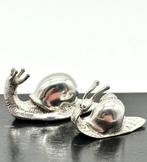 No reserve-Twee handgemaakte zilveren miniatuur Slakken -