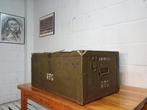 Kist - Grote militaire koffer - Staal, Vurenhout, Antiek en Kunst