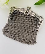 Zilver, Art Nouveau - Maliënkolder beursje - Frankrijk -