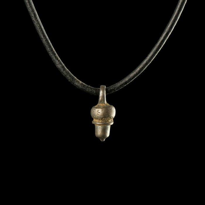 Oud-Romeins Zilver Eikel amulet hanger (Zonder Minimumprijs), Sieraden, Tassen en Uiterlijk, Antieke sieraden