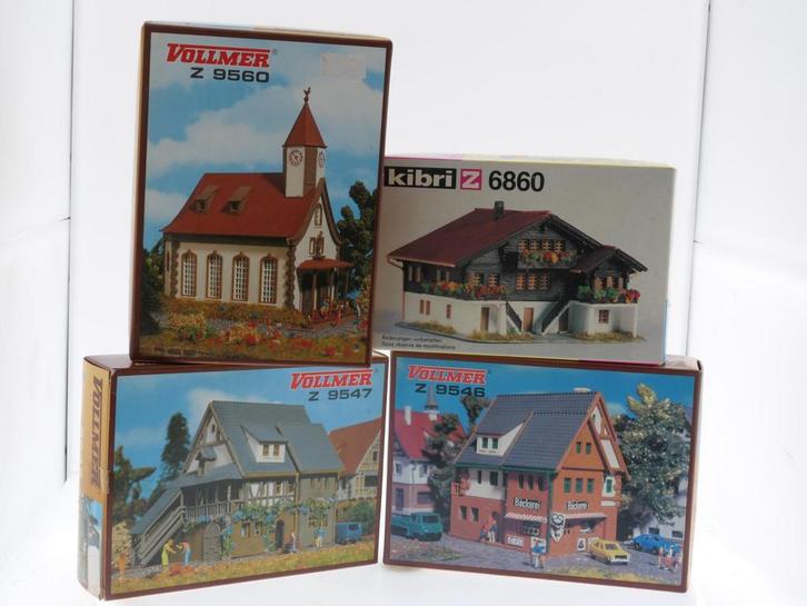 Schaal Z Kibri 6860, Vollmer 9546, 9547 en 9560 set van 4..., Hobby en Vrije tijd, Modelbouw | Figuren en Diorama's, Zo goed als nieuw