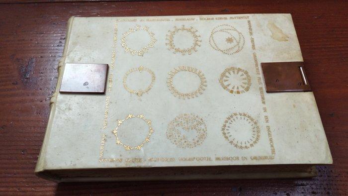 Boekband; Karli Frigge - Album Herbarium - 1980, Antiek en Kunst, Antiek | Boeken en Bijbels