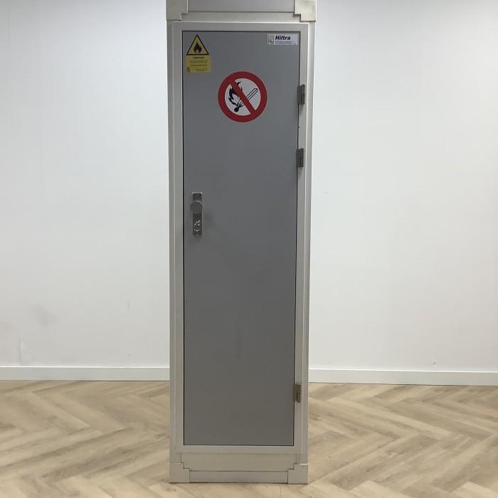 Hiltra veiligheidskast (hxbxd) 200x59x51 cm, wit/grijs, Huis en Inrichting, Kasten | Overige, Gebruikt, Ophalen of Verzenden