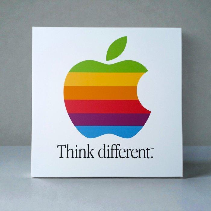 Apple - Lichtbord - Apple lightbox advertising sign Think, Antiek en Kunst, Antiek | Wandborden en Tegels