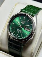 Seiko - *Seiko 5 Sports Green Dial Day Date* - Zonder