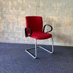 Tweedehands vergaderstoel Comforto, sledeframe, rode, Huis en Inrichting, Stoelen, Gebruikt, Ophalen of Verzenden, Rood, Eén