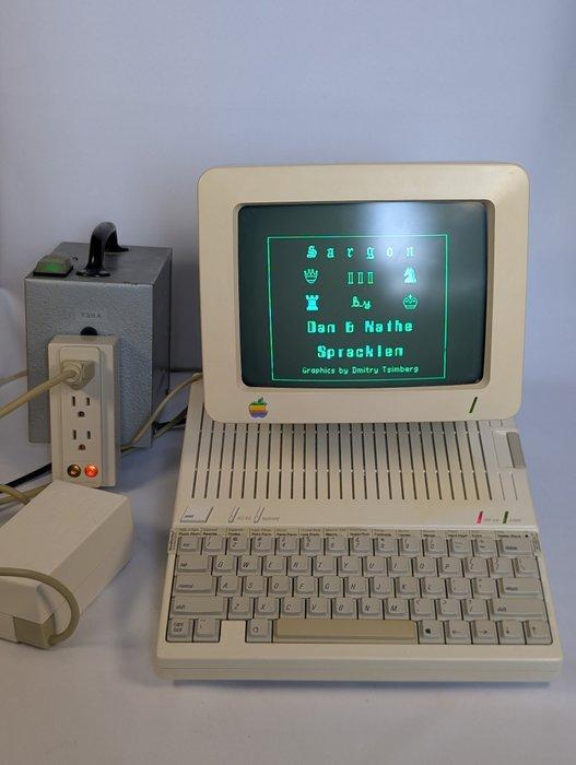 Apple IIc - USA Model A2S4000 - Defect - Computer - In, Spelcomputers en Games, Spelcomputers | Overige Accessoires