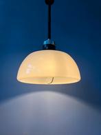 Mid Century Plexiglass Massive Space Age Pendant Lamp with W, Huis en Inrichting, Lampen | Hanglampen, Ophalen of Verzenden, Nieuw