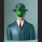 Parastone - Beeld, After Magritte - 14 cm - Hars, Antiek en Kunst