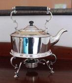 James Dixon - Waterkoker op standaard en brander -