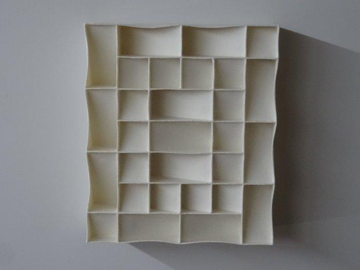 2026 - 20 Wit minimalistisch wandrelief, Antiek en Kunst, Kunst | Designobjecten