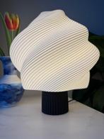 Archy - Tafellamp - Magda - PLA - Hedendaagse beeldhouwkunst