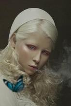 Mathilde Oscar - Smoke and butterfly