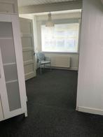 Studio te huur in Emmen - 18 m² - 2 kamer(s) - 2 kamers, Huizen en Kamers, Overige regio's