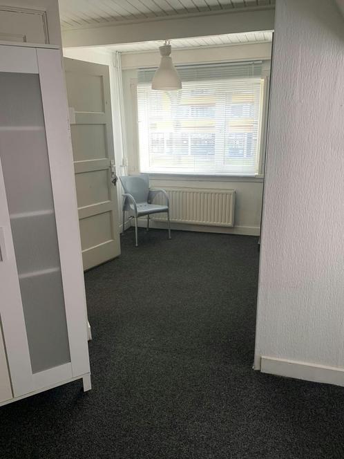 Studio te huur in Emmen - 18 m² - 2 kamer(s) - 2 kamers, Huizen en Kamers, Kamers te huur, Overige regio's