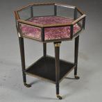 Tafelvitrine bronzen 8-kantige horlogevitrine op zwart gedra, Antiek en Kunst, Ophalen of Verzenden