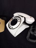 Analoge telefoon - Plastic - Drie vintage telefoons jaren