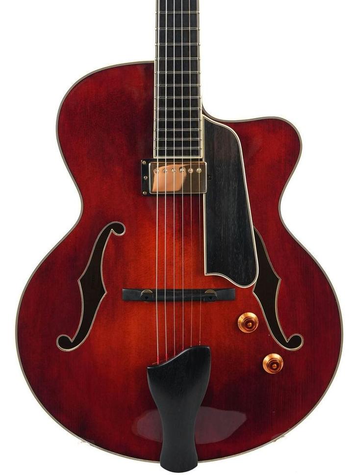 Eastman AR805CE Classic 2020 (Instrument,Electric Guitars), Muziek en Instrumenten, Snaarinstrumenten | Gitaren | Elektrisch, Hollow body