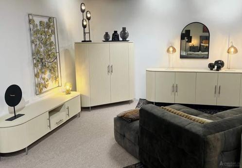 Woonkamerset Corbetta - massief houten woonkamers, Huis en Inrichting, Complete eetkamers, Nieuw