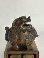 Foo dog wierookbrander inclusief sokkel - Brons - China -