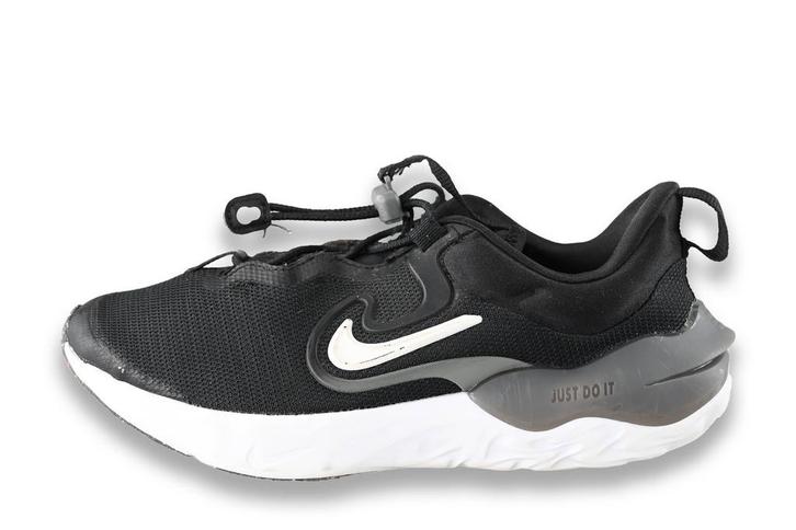 Nike Sneakers in maat 35½ Zwart | 10% korting, Kleding | Dames, Schoenen, Zwart, Zo goed als nieuw, Sneakers of Gympen, Verzenden