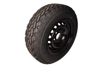 Compleet wiel met offroad profiel en zwarte velg  - beschikbaar voor biedingen