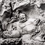 Inge Morath/Magnum - Bas-relief of the Buddha. Hangzhou,