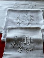 3 vroege 20e-eeuwse bedlinnenstukken met de initialen L.M,, Antiek en Kunst, Antiek | Kleden en Textiel