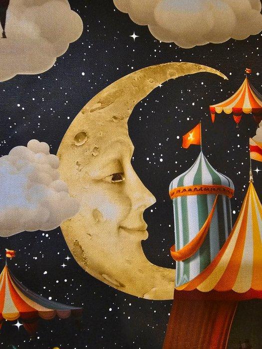 Artmaison Speciale Editie Paradise Circus by night Stof, Antiek en Kunst, Antiek | Kleden en Textiel