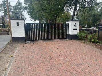 Verticale lamellen (houtlook) poorten en hekwerk beschikbaar voor biedingen