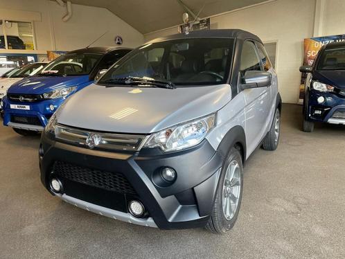 Aixam Brommobiel Crossline Grijs Bouwjaar 2017 45km Beek Gld, Auto's, Aixam, Dealer onderhouden, Automaat, Diesel, Zilver of Grijs