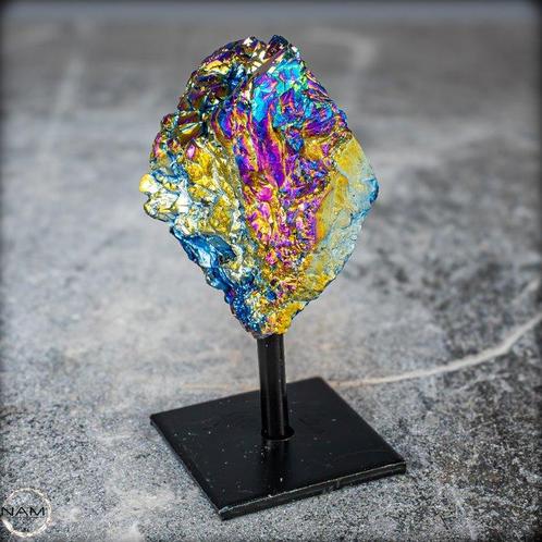 Zeer zeldzaam Regenboog Aura Amethist - Kwarts aan stand-, Verzamelen, Mineralen en Fossielen
