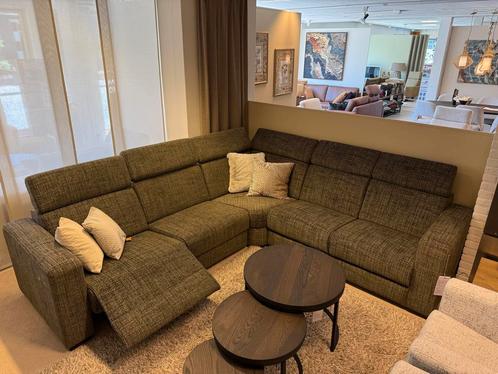 Hoekbank met verstelbare hoofdsteunen en relaxfunctie nieuw, Huis en Inrichting, Banken | Complete zithoeken, Nieuw, Stof