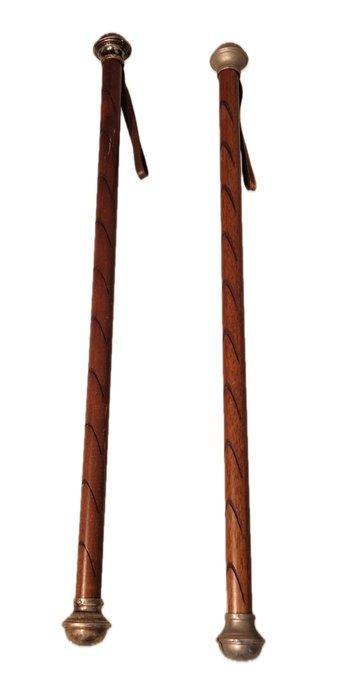 Gucci Staf (2) - Majorette houten twirling baton - Hout,, Antiek en Kunst, Antiek | Overige Antiek