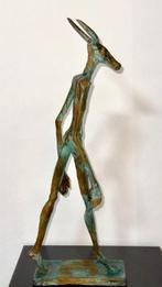 Abdoulaye Derme - sculptuur, Minotaure en marche - 47 cm -