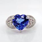 4.05 ct Blue Tanzanite & 0.55 ct N.Fancy Pink Diamond Ring -