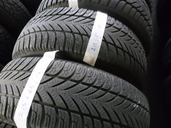 2 x Fulda Kristall Montero 215-65-16 Winterbanden 6,5mm, Auto-onderdelen, Banden en Velgen, 16 inch, Winterbanden, 215 mm, Personenwagen