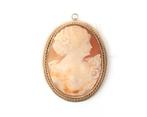 Een 14 krt. geelgouden hanger/broche met grote schelpcamee, Sieraden, Tassen en Uiterlijk, Broches, Gebruikt