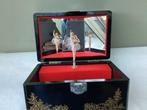 Japanse Vintage houten muziekdoos met ballerina en spiegel -