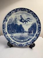 Delft, Plateelbakkerij - Wandbord - Aardewerk - Vliegbasis