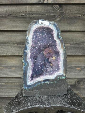 Geen veilingreserve € Grote amethist geode Amethist - beschikbaar voor biedingen
