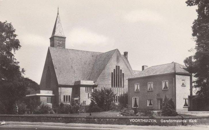 VOORTHUIZEN - Gereformeerde Kerk, Verzamelen, Ansichtkaarten | Nederland, Verzenden