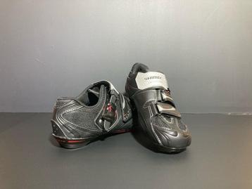 Shimano Red/Black Maat 39 beschikbaar voor biedingen