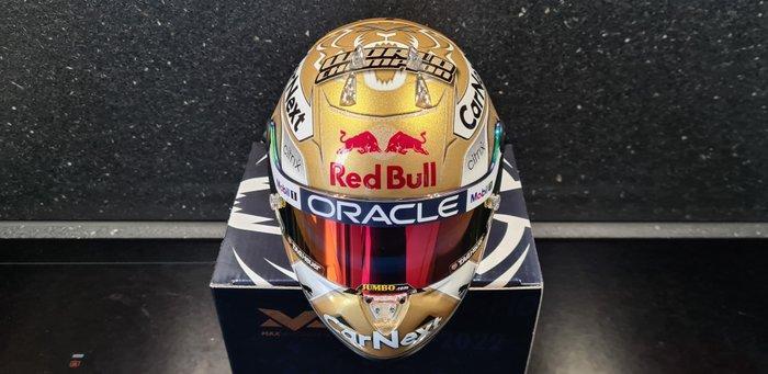 Max Verstappen - 2022 - Scale 1/2 helmet, Verzamelen, Automerken, Motoren en Formule 1