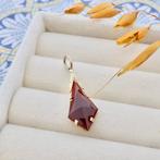 Gouden hanger met carneool | Vintage (vintage gouden hanger), Ophalen of Verzenden, Gebruikt, Goud, Overige merken
