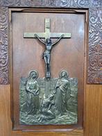 Wandbord INRI in art deco stijl - 41 cm - Hout, Messing -